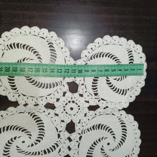Handmade vintage trousseau set of 5 pieces, like new, crochet cotton