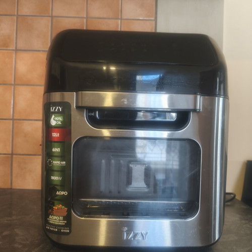 Air fryer like new, IZZY 12Lt 6in1 1800W