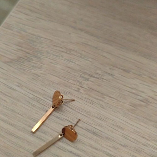 Silver dangling earrings with rose gold tone