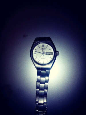 Ρολόι Seiko γυναικείο σαν καινούργιο, ασημένιο steel λεπτό