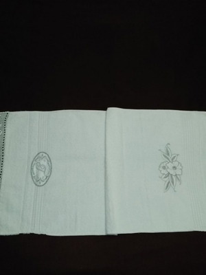 Face towel new with handmade lace and monogram T