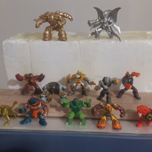 Gormiti figures pack of 12 like new