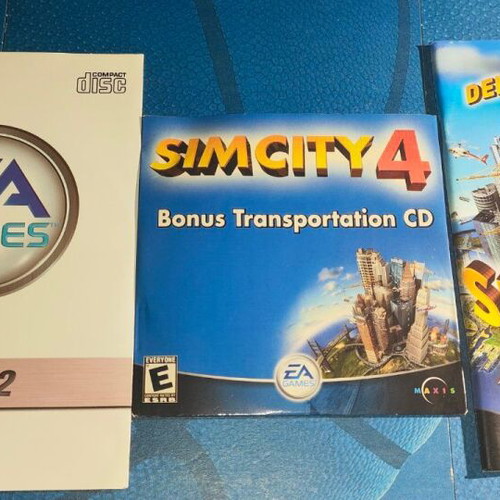 Sim City 4 Deluxe Edition PC CD ROM like new