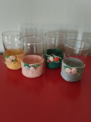 Vintage handmade glass cozies pack of 4, like new