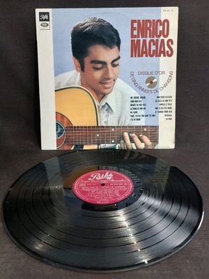 Enrico Macias De Cing Annees De Chansons винил употребяван, традиционен