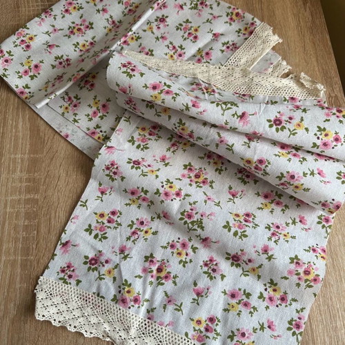 Handmade runner table linens new, set of 2 pieces
