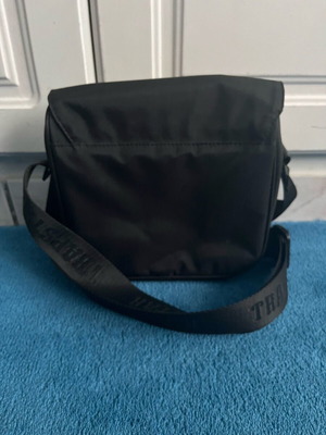 Trapstar bag black like new