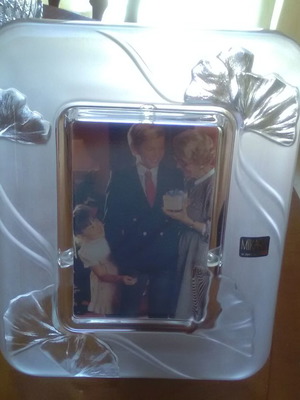 Κορνίζα κρυστάλλινη για φωτογραφία καινούργια