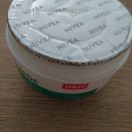 Nivea Face+ Niacinamide Mattifying Cream new, moisturizing