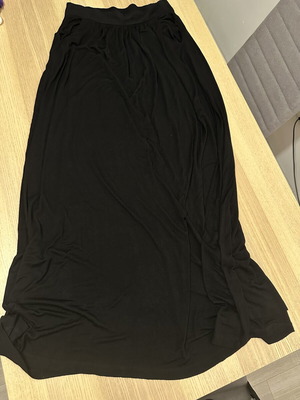 Maxi black skirt Stradivarius like new, size M 38 10