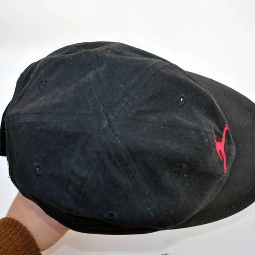 Jordan black baseball cap with embroidered logo used, adjustable