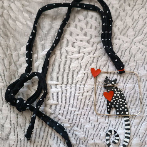 Handmade long necklace like new