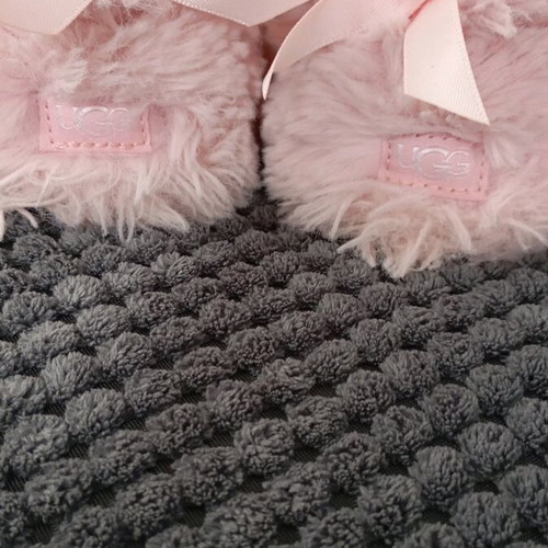 Ugg baby shoes like new