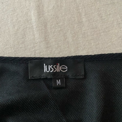 Lussile sleeveless black top like new, size M