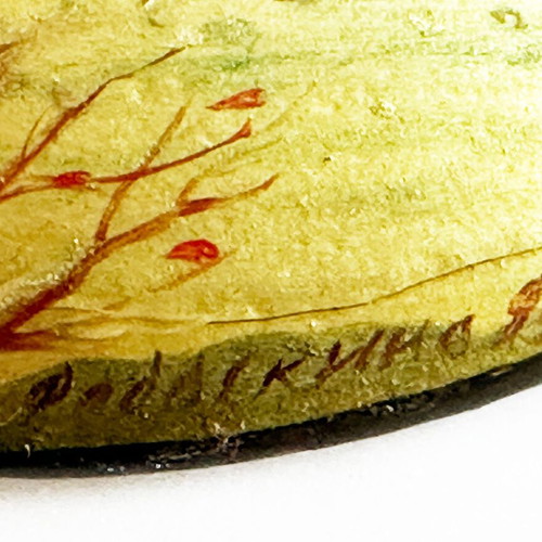 Vintage Fedoskino brooch used, handmade 90s miniature