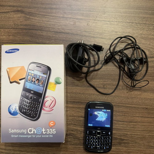 Samsung Chat 335 GT-S3350 vintage phone used with box charger and headphones