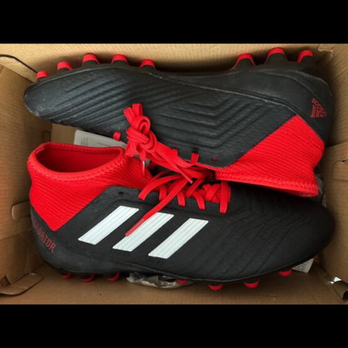 Adidas Predator 18.3 football shoes, men's, black, size 43.5