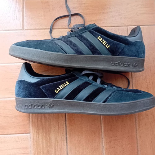 Adidas Gazelle Indoor W shoes size 41 1/3 black like new