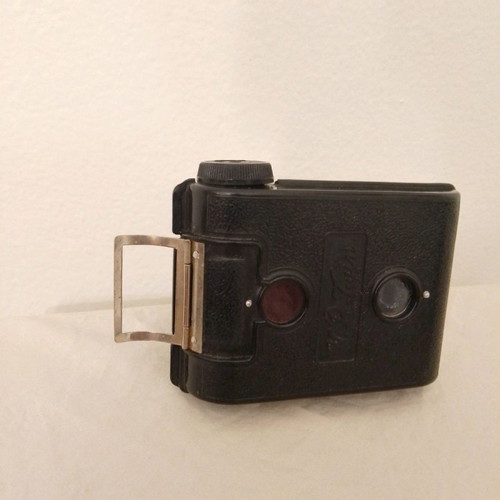 V .P. Twin camera used from 1930 made of bakelite