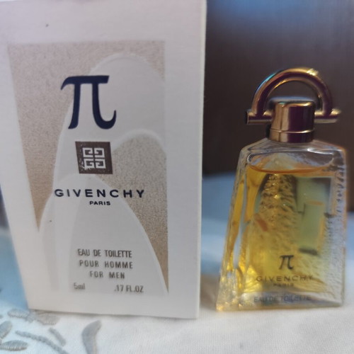 Givenchy π mini Eau de Toilette 5 ml like new
