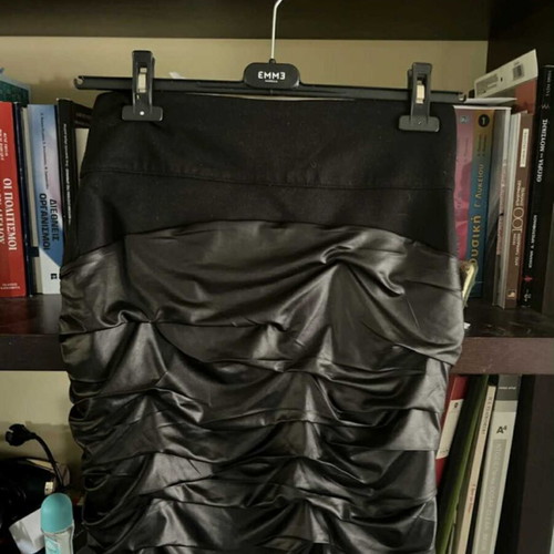 Rinascimento black skirt knee-length with front gathers