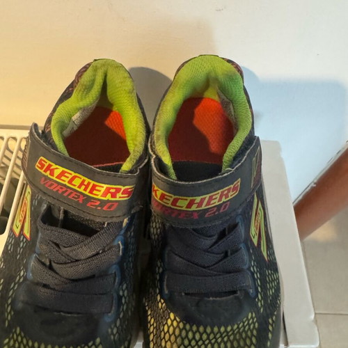 Skechers athletic shoes size 28 used, comfortable and lightweight