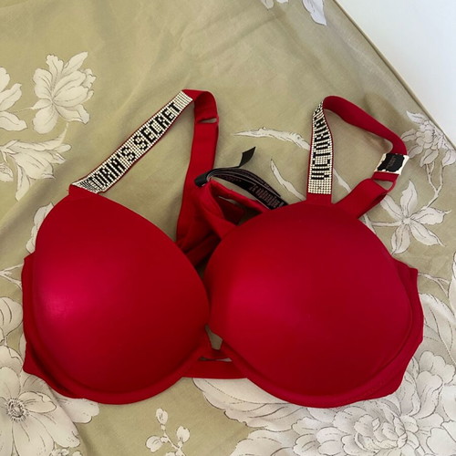 Victoria's Secret red bra new