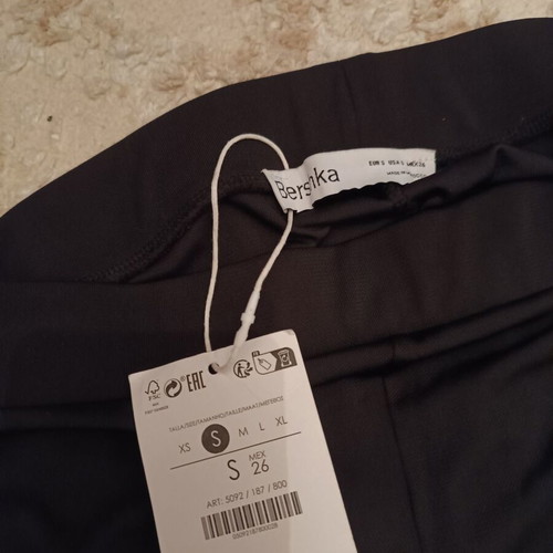 Black Bershka palazzo pants new with tag, size S