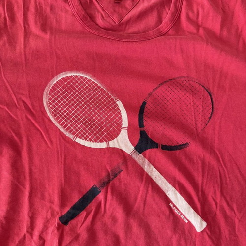 Tommy Hilfiger genuine t-shirt size XL like new, red