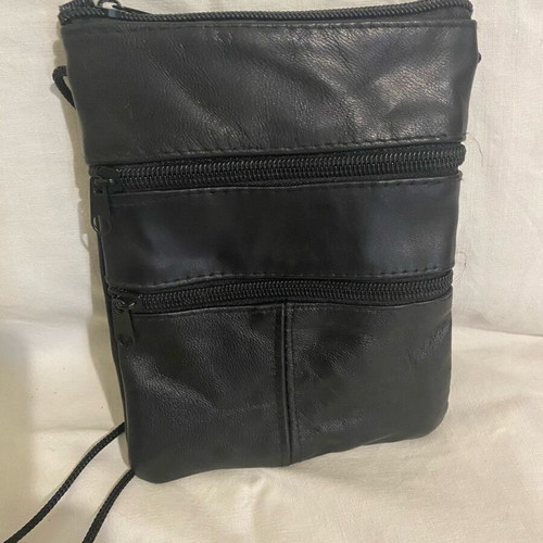 Crossbody bag used black with multiple compartments