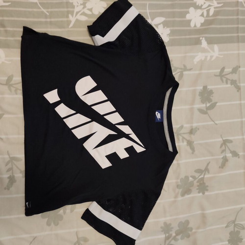 Nike cropped top black, used, size XS
