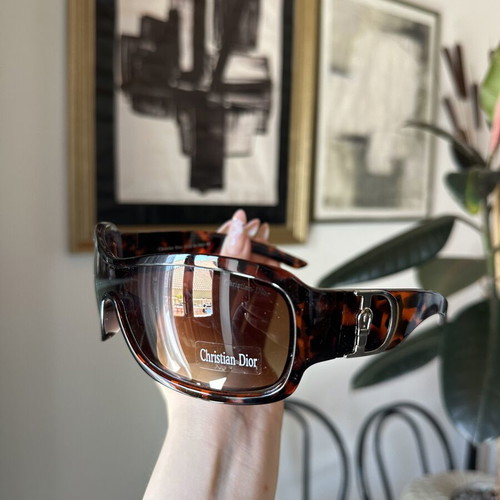 Y2K sunglasses like new, brown