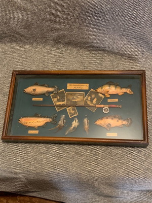 Wall decor frames, set of 2