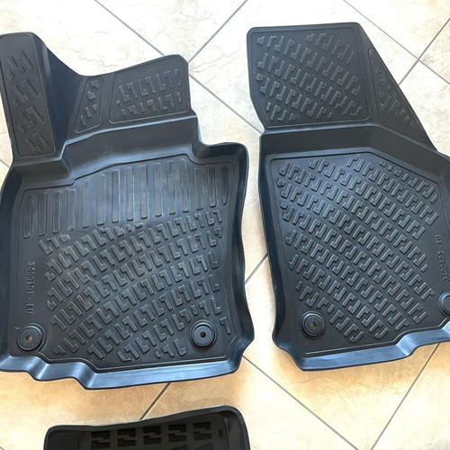 Skoda Octavia 5 floor mats new, rubber odorless