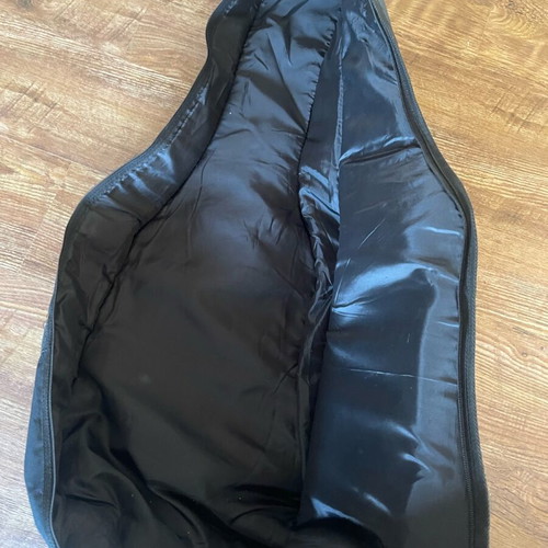 Guitar case like new