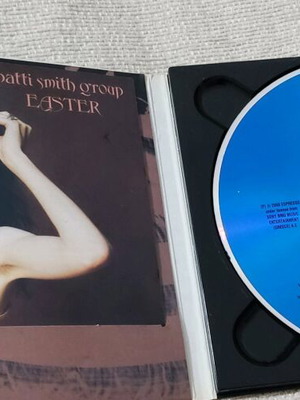 Patti Smith Easter CD like new