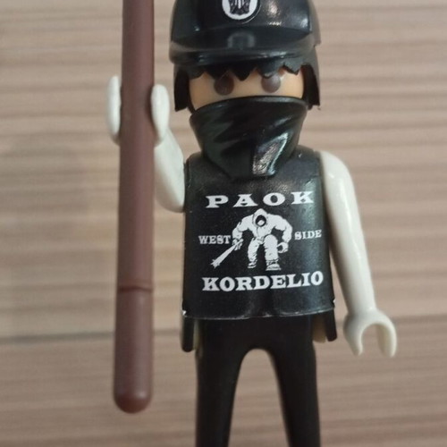 Playmobil fan figure of PAOK with team flag like new