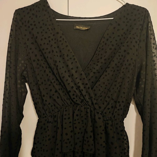 Black long-sleeve polka dot dress like new, one size