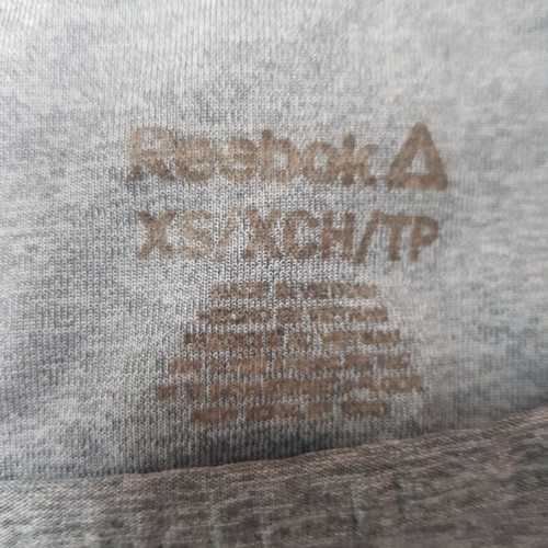 Sports tank tops like new, pack of 2, Reebok and Nike