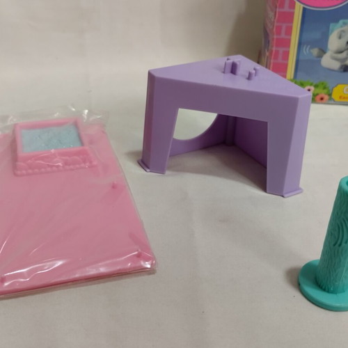 Littlest Pet Shop Cutesy Kittens with Kitten Playhouse Kenner 1992 new