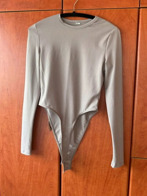 Κορμάκι γκρι ελαστικό small σαν καινούργιο