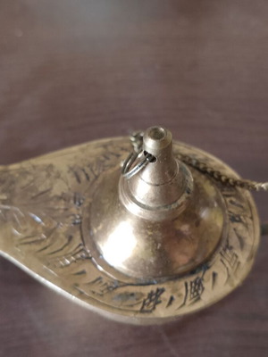 Brass lamp like new