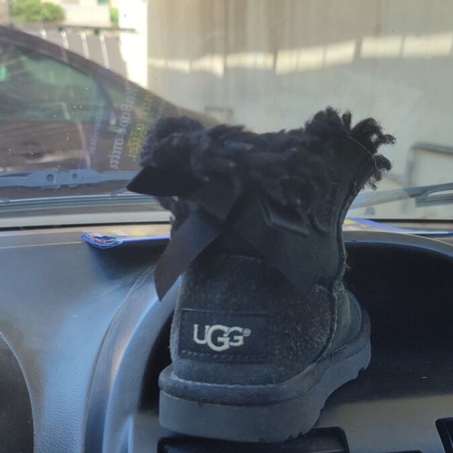 Ugg Australia kids boots size 26 used, black