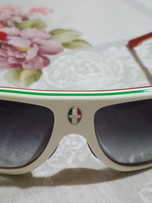 Dolce & Gabbana DG4083 sunglasses like new, black and white