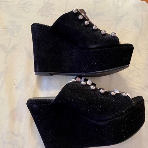 FABLE handmade suede sandals size 36 new, black