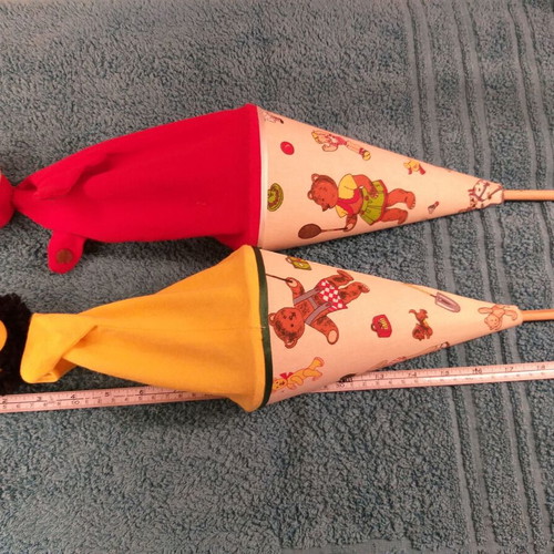 Pop-up lion and cow puppets in cone shape, set of 2