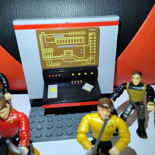 Mega Bloks Star Trek Day of the Dove DPY05 set 2016