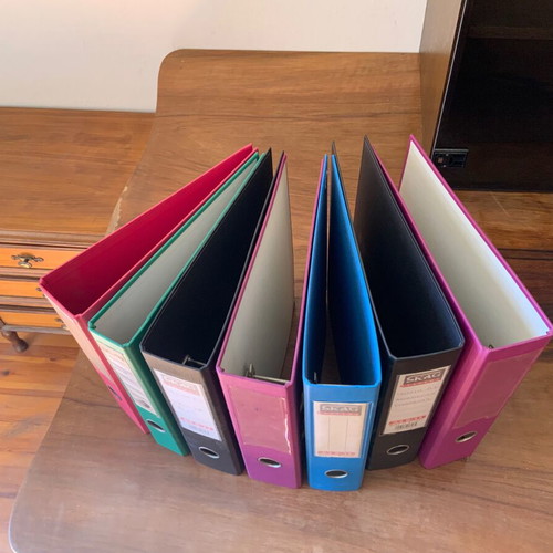 Colored binders like new, pack of 7