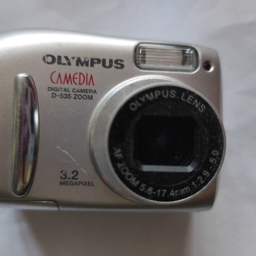 Olympus Camedia D-535 Zoom camera used