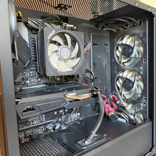 Desktop PC with AMD Ryzen 7 2700X, ASUS ROG Strix B450-F, 16GB RAM, GTX 1050 Ti